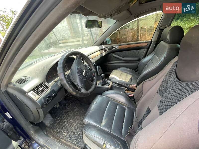 Универсал Audi A6 1998 в Южном