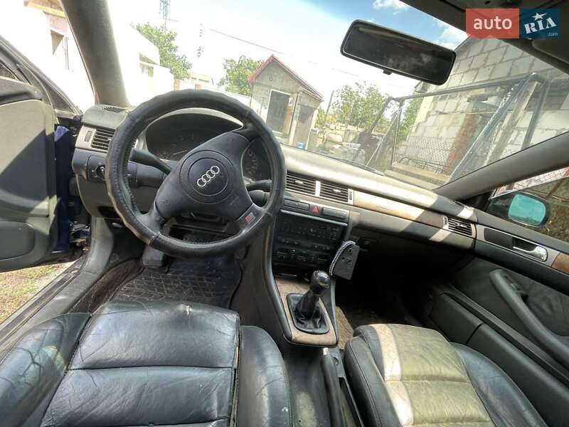 Универсал Audi A6 1998 в Южном