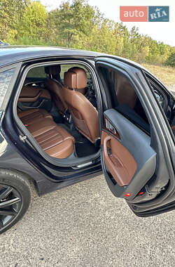 Седан Audi A6 2012 в 