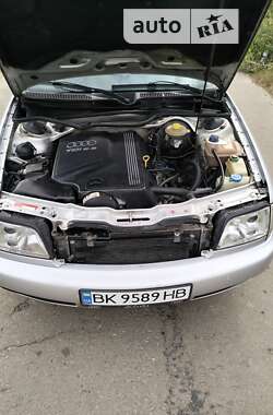 Универсал Audi A6 1995 в 