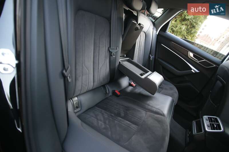 Седан Audi A6 2021 в Ровно