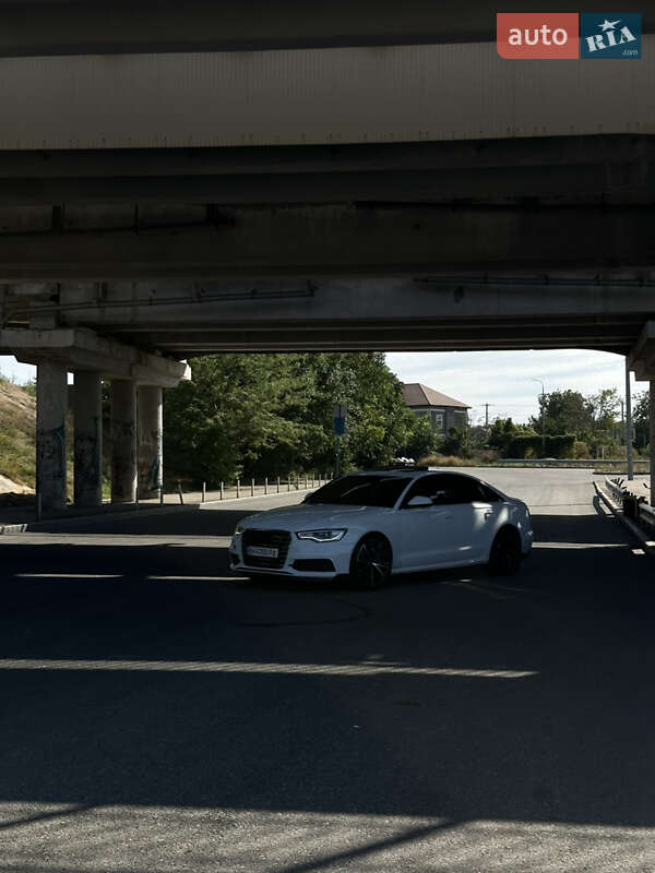 Седан Audi A6 2011 в Киеве