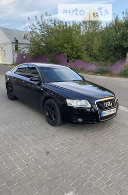 Седан Audi A6 2004 в Дубровиці