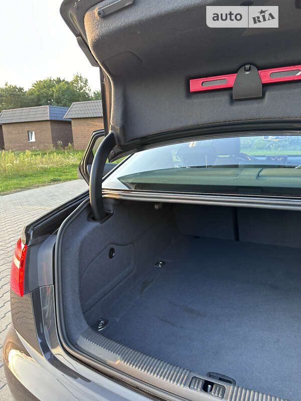 Седан Audi A6 2011 в Львове