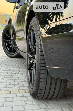 Седан Audi A6 2013 в 