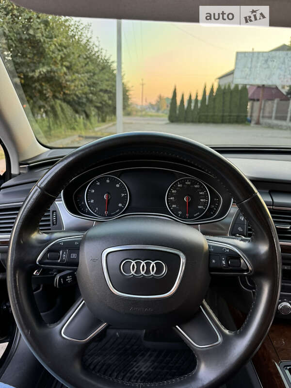 Седан Audi A6 2013 в Сарнах