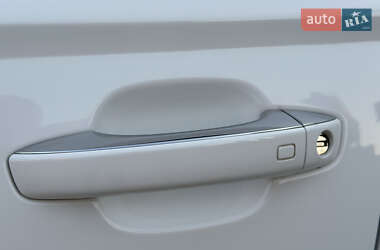 Универсал Audi A6 2012 в 