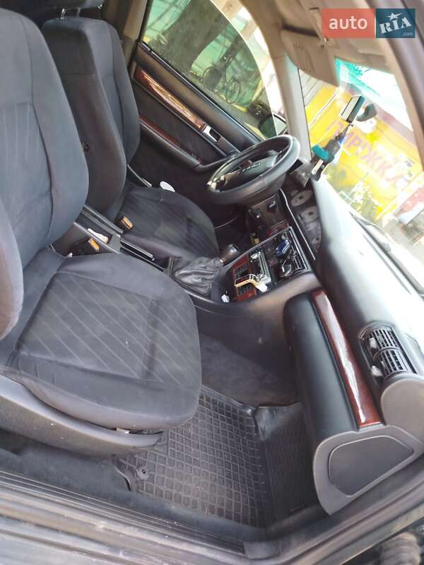 Седан Audi A6 1995 в Верховине