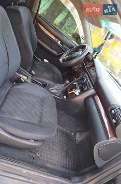 Седан Audi A6 1995 в 