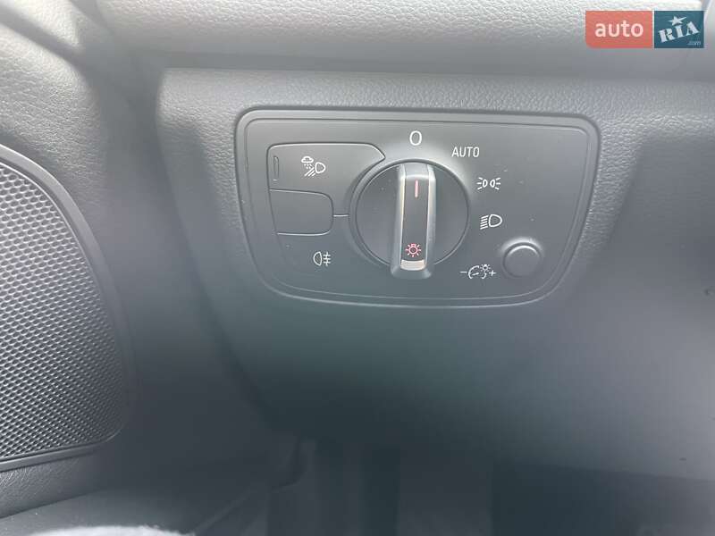 Седан Audi A6 2017 в Киеве