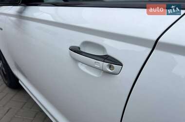 Седан Audi A6 2016 в 