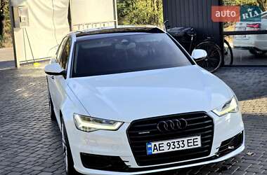 Седан Audi A6 2015 в 
