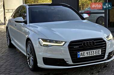 Седан Audi A6 2015 в 