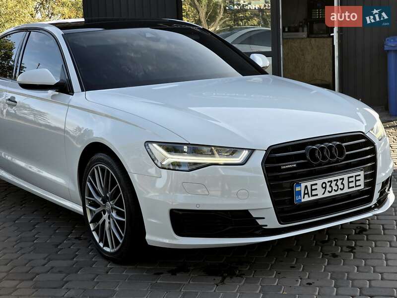 Седан Audi A6 2015 в Першотравенске