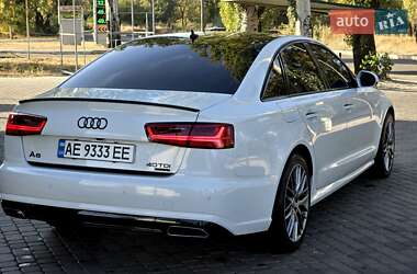Седан Audi A6 2015 в 