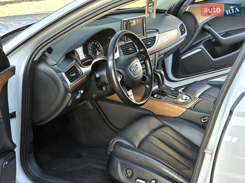 Седан Audi A6 2015 в Першотравенске