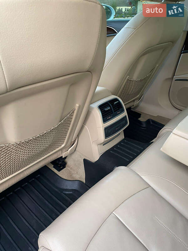 Седан Audi A6 2013 в Костополе