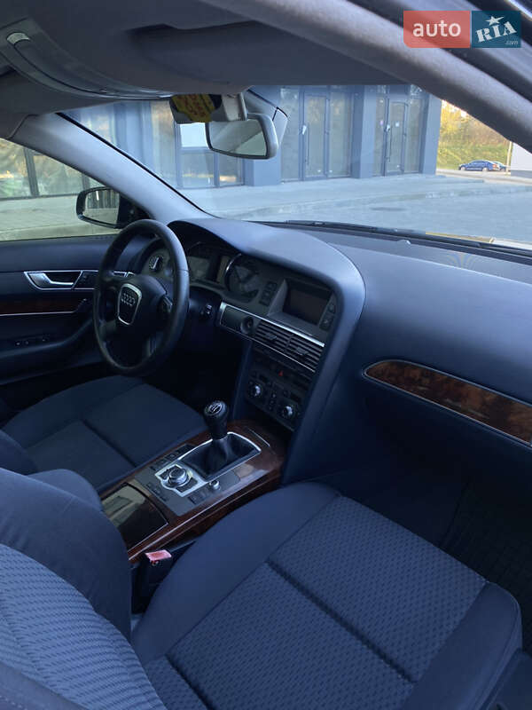 Универсал Audi A6 2005 в Новояворовске