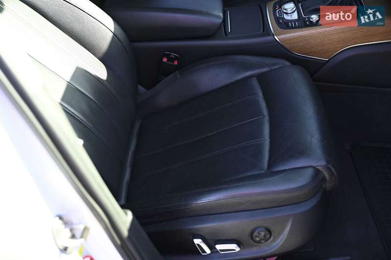 Седан Audi A6 2015 в Сумах