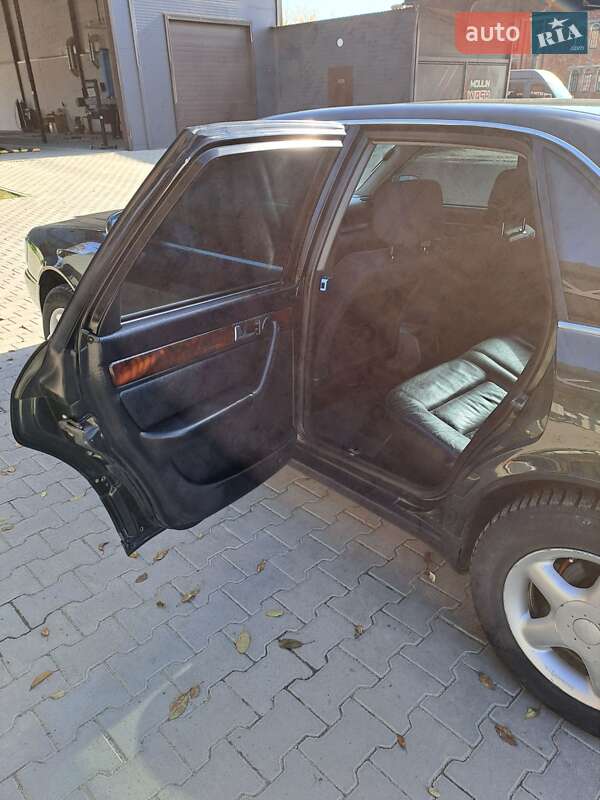 Седан Audi A6 1995 в Чернівцях
