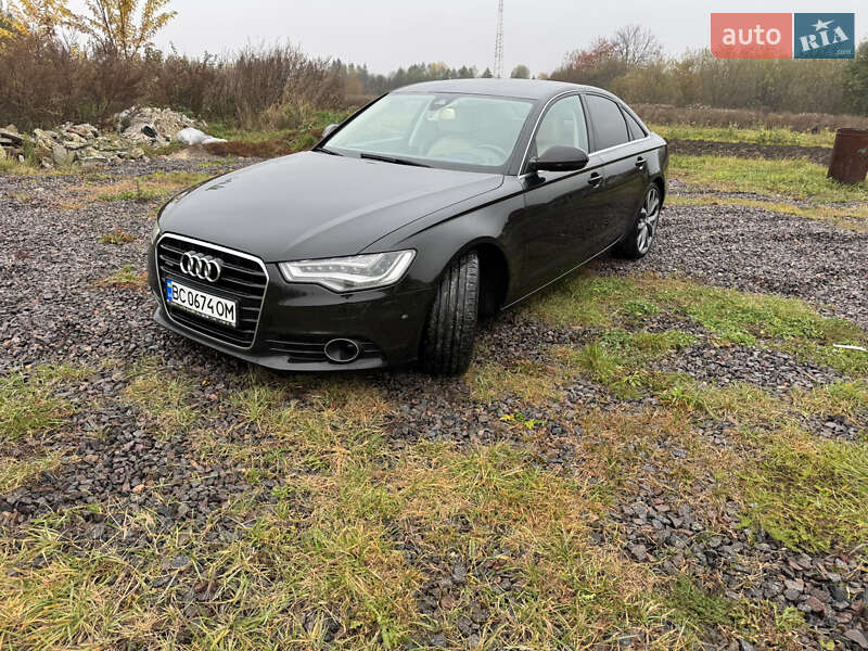 Седан Audi A6 2011 в Комарному
