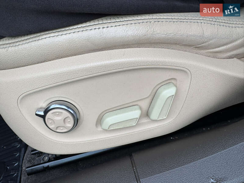 Седан Audi A6 2011 в Комарному