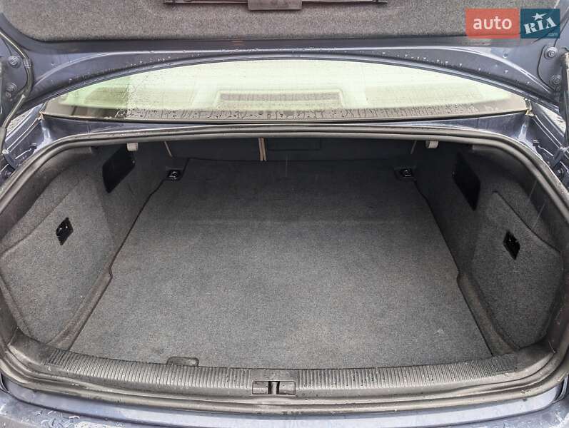 Седан Audi A6 2002 в Дрогобыче