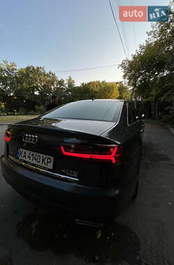 Седан Audi A6 2015 в 