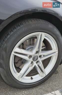 Седан Audi A6 2014 в Киеве
