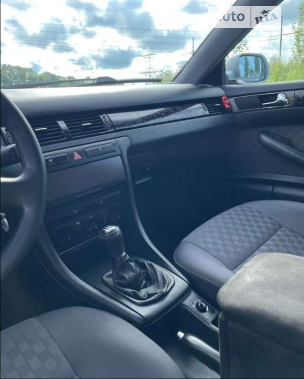 Седан Audi A6 1997 в Золочеве