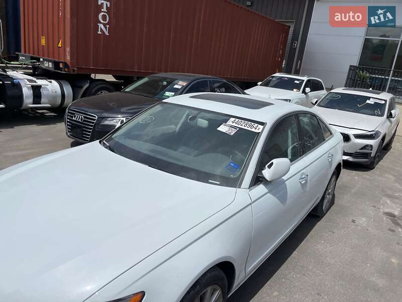 Седан Audi A6 2014 в Киеве