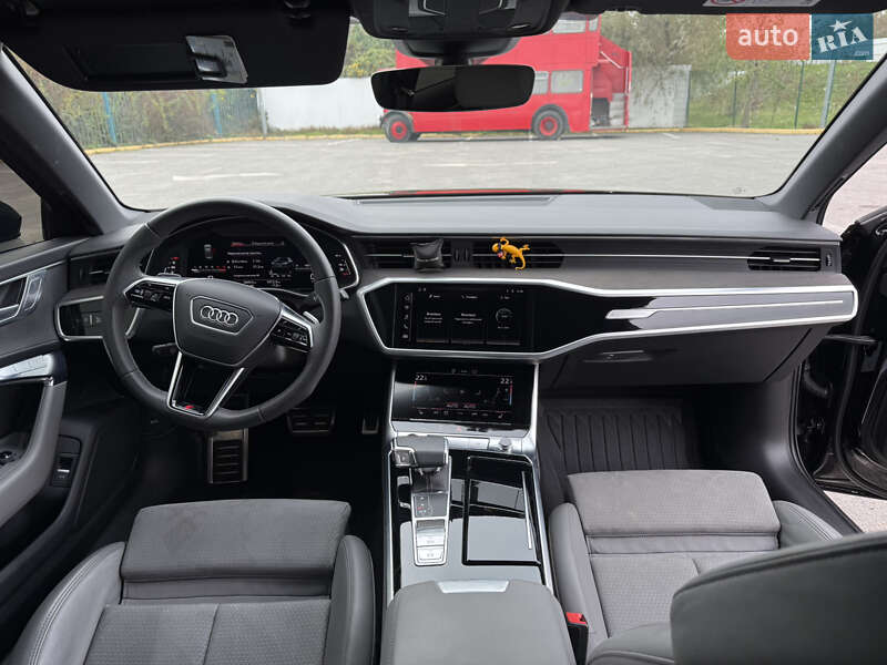 Седан Audi A6 2023 в Ужгороде