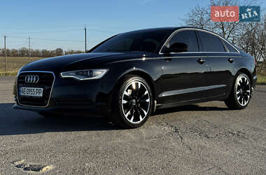 Седан Audi A6 2013 в 