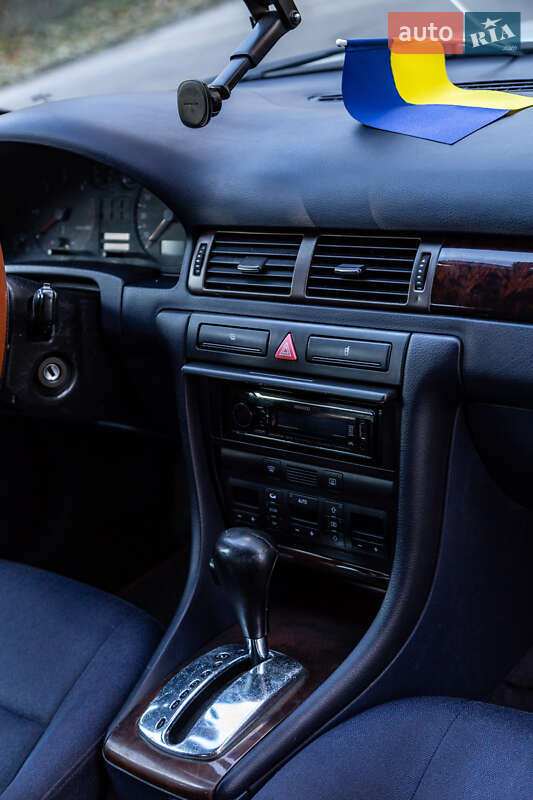 Седан Audi A6 1998 в Києві