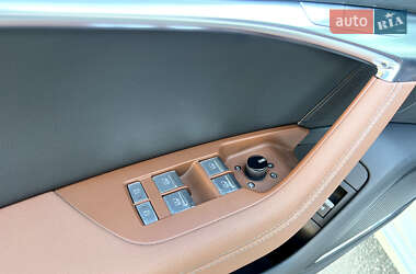 Седан Audi A6 2019 в 