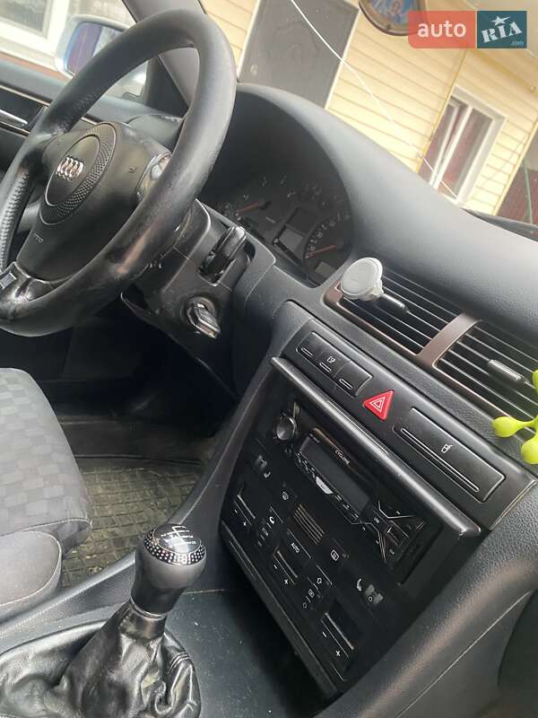 Универсал Audi A6 2001 в Славуте