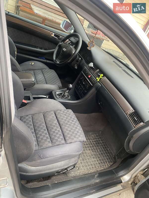 Универсал Audi A6 2001 в Славуте