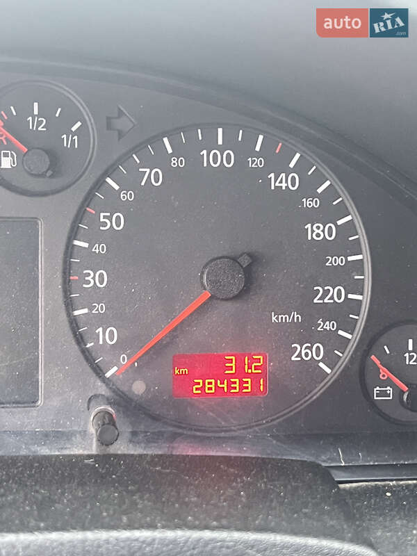Седан Audi A6 2000 в Львове