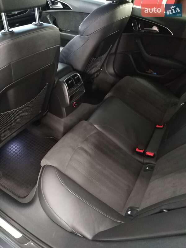 Седан Audi A6 2012 в П'ятихатках