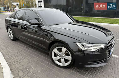 Седан Audi A6 2014 в 
