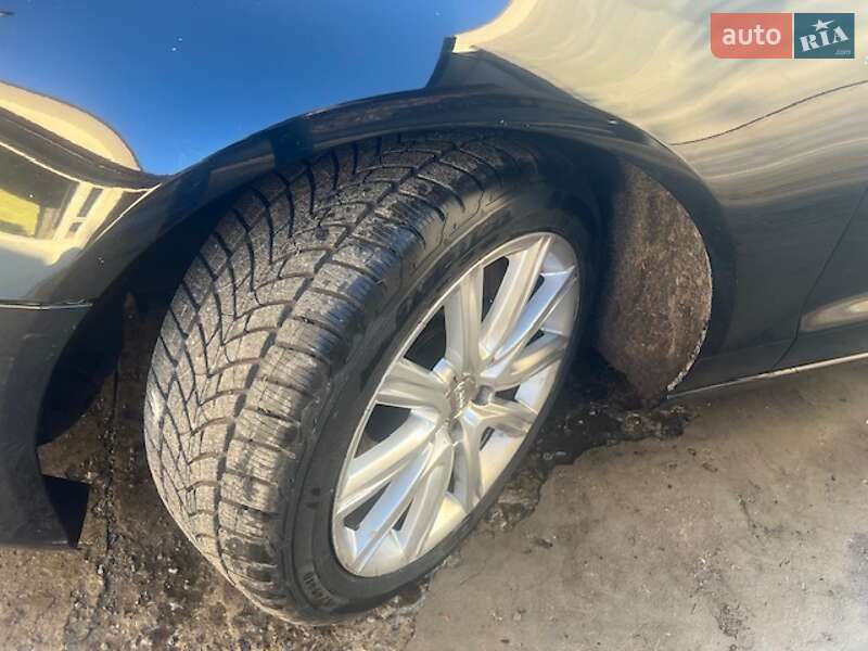 Седан Audi A6 2013 в Рівному