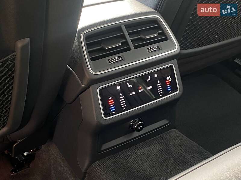 Седан Audi A6 2020 в Львові