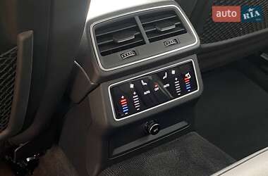 Седан Audi A6 2020 в 