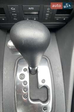 Седан Audi A6 2003 в 