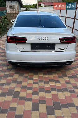 Седан Audi A6 2015 в 