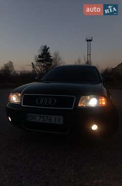 Седан Audi A6 2002 в Новояворовске