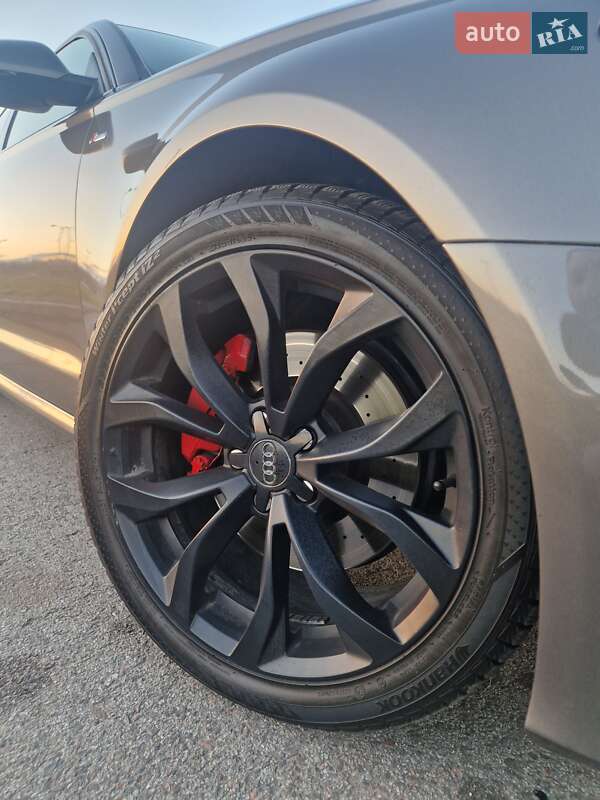 Седан Audi A6 2014 в Львове