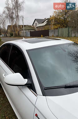 Седан Audi A6 2012 в 