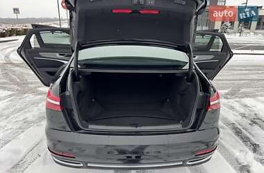Седан Audi A6 2019 в 