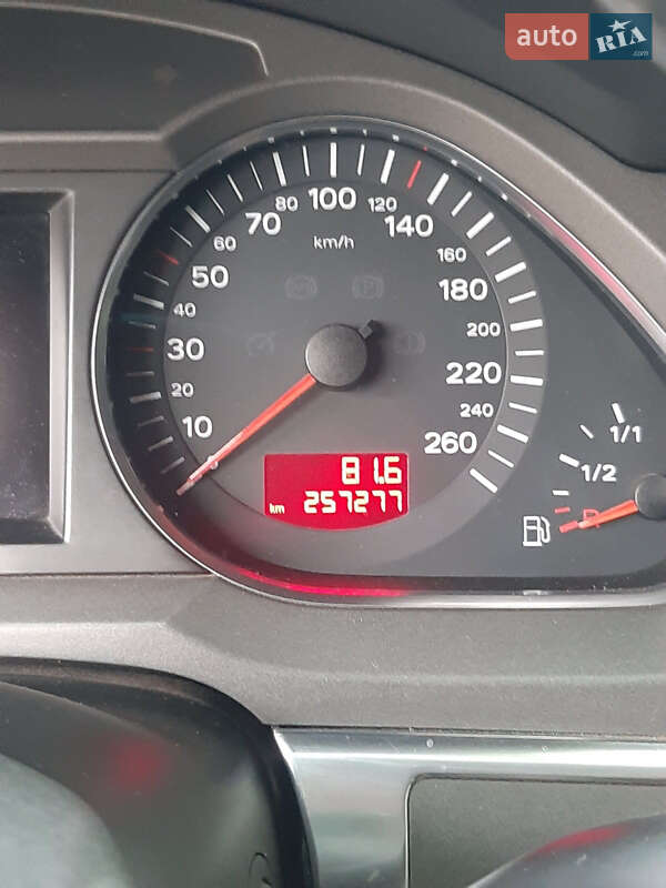 Седан Audi A6 2004 в Вознесенске
